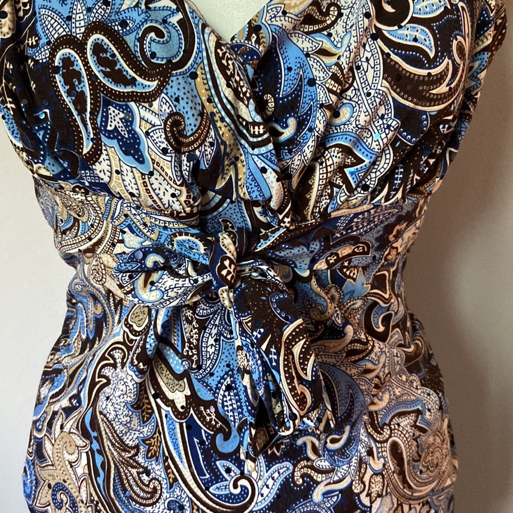 Top - Picture 3 of 5